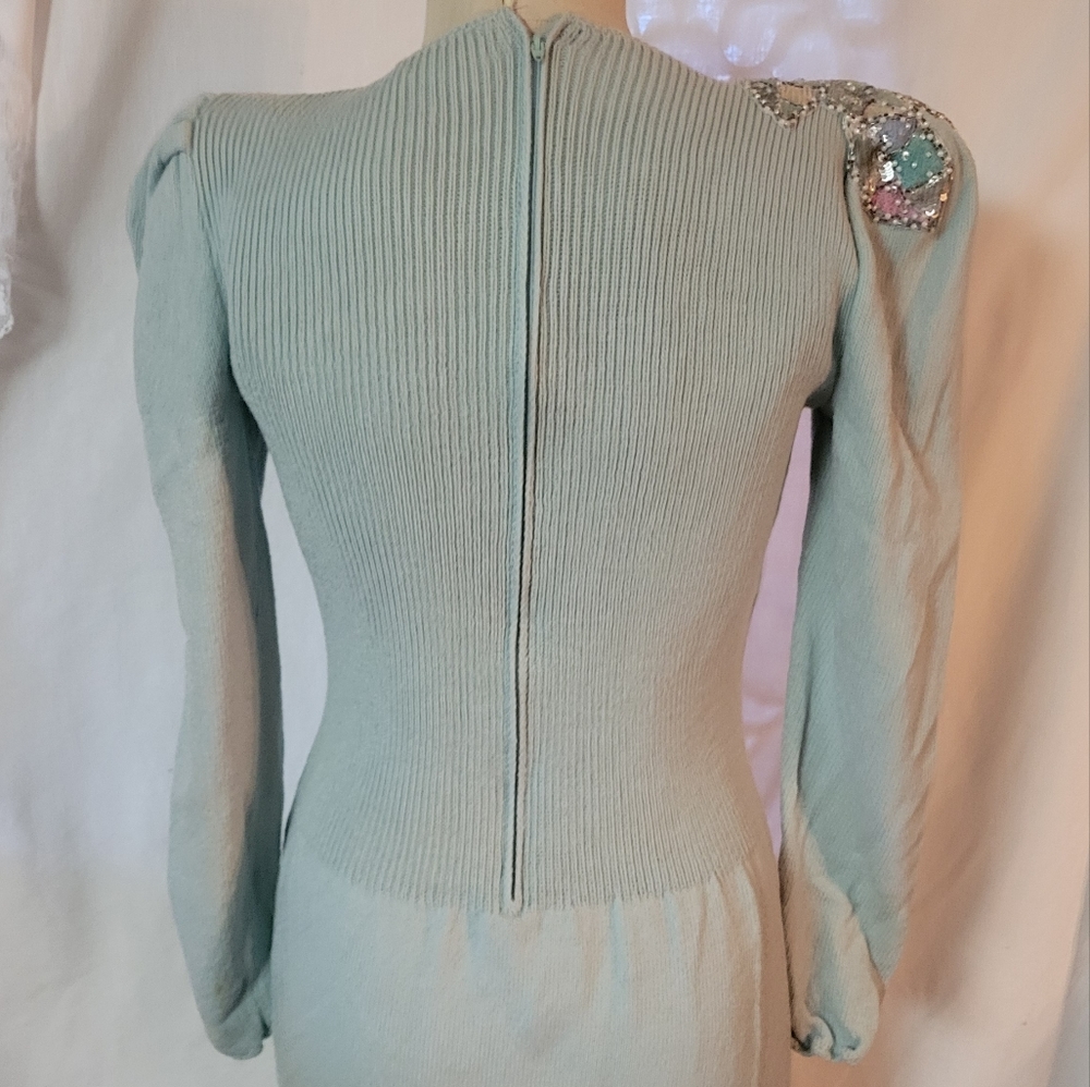 VINTAGE SWEATER DRESS 👗 - Picture 8 of 12